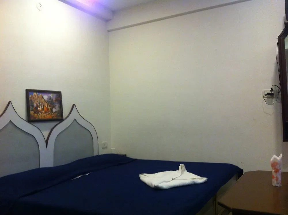 Hotel Safari Agra  0*, Agra (Uttar Pradesh)
