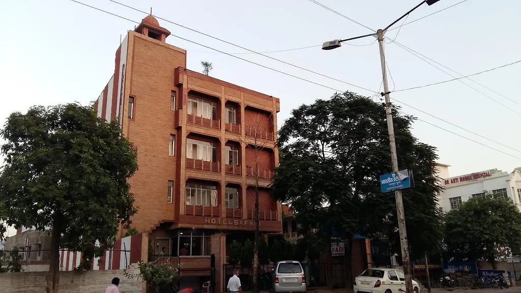 Hotel Safari Agra  0*, Agra (Uttar Pradesh)