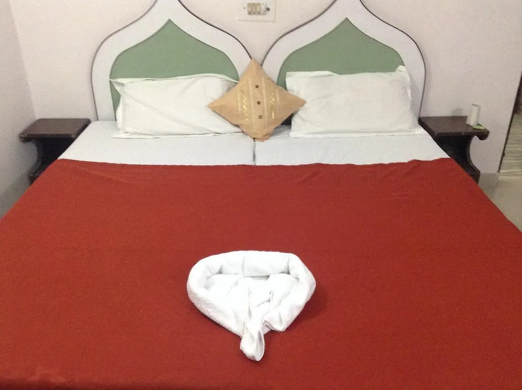 Hotel Safari Agra   Agra (Uttar Pradesh)
