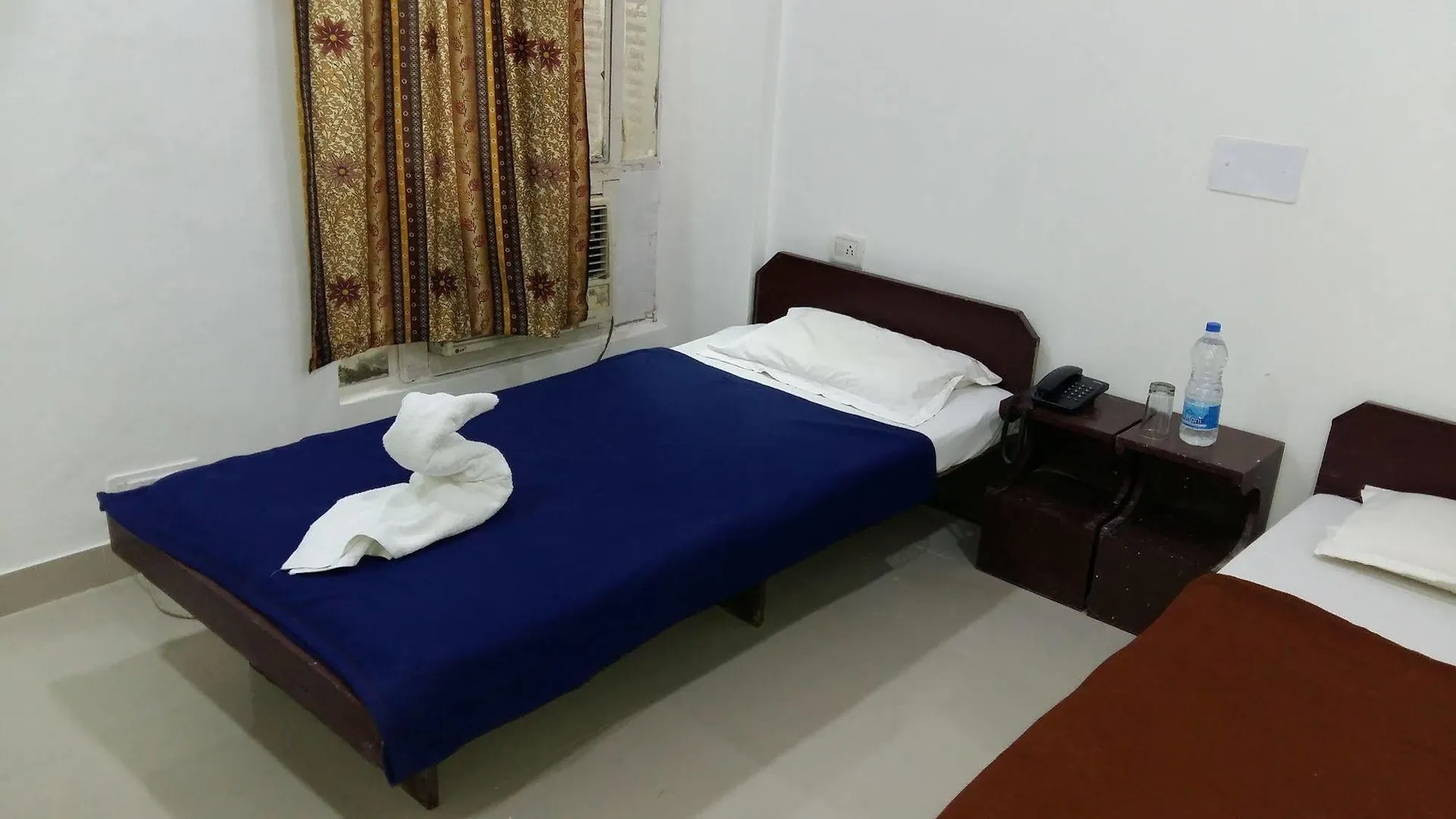 Hotel Safari Agra   Agra (Uttar Pradesh)