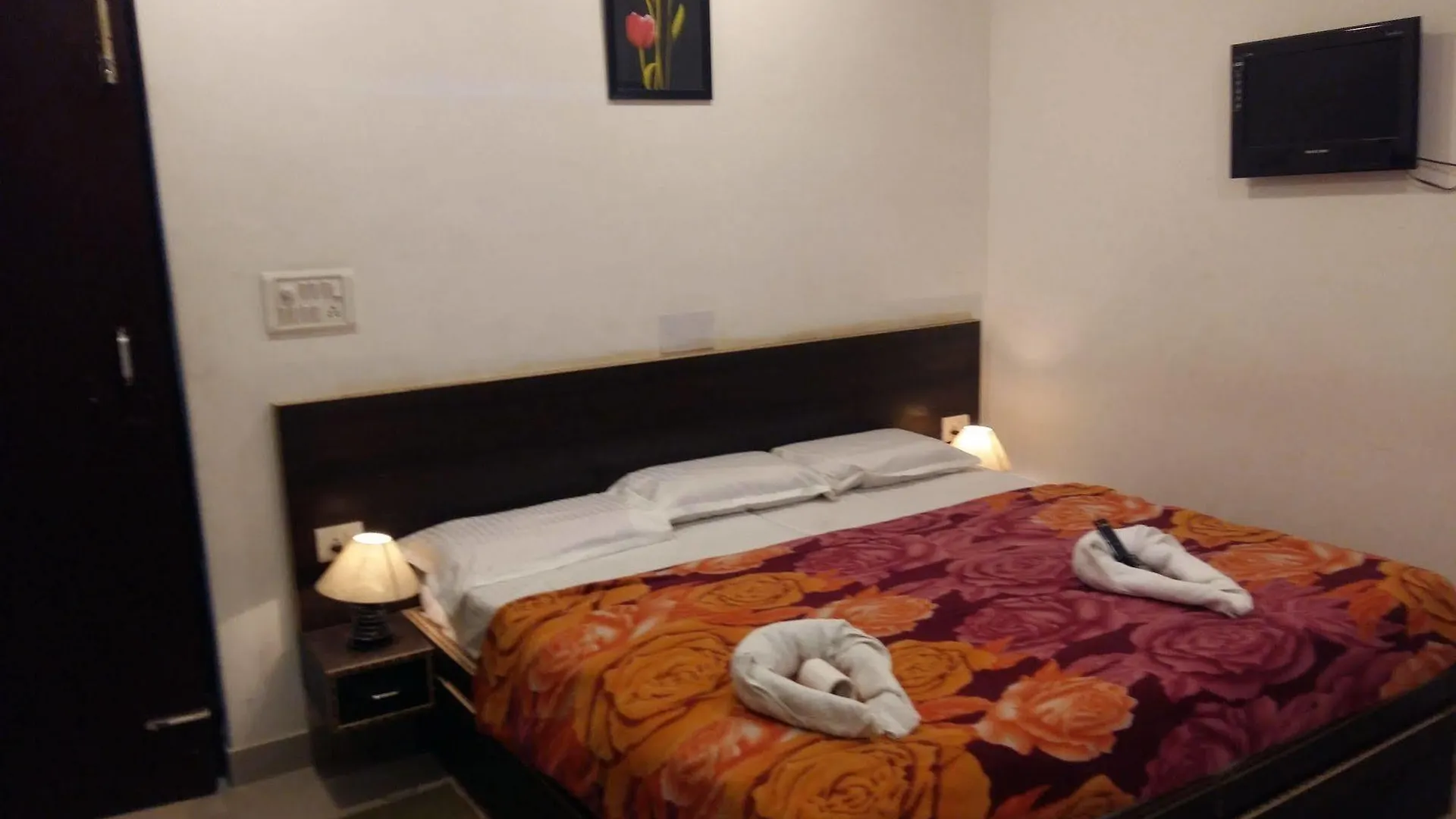 Hotel Safari Agra