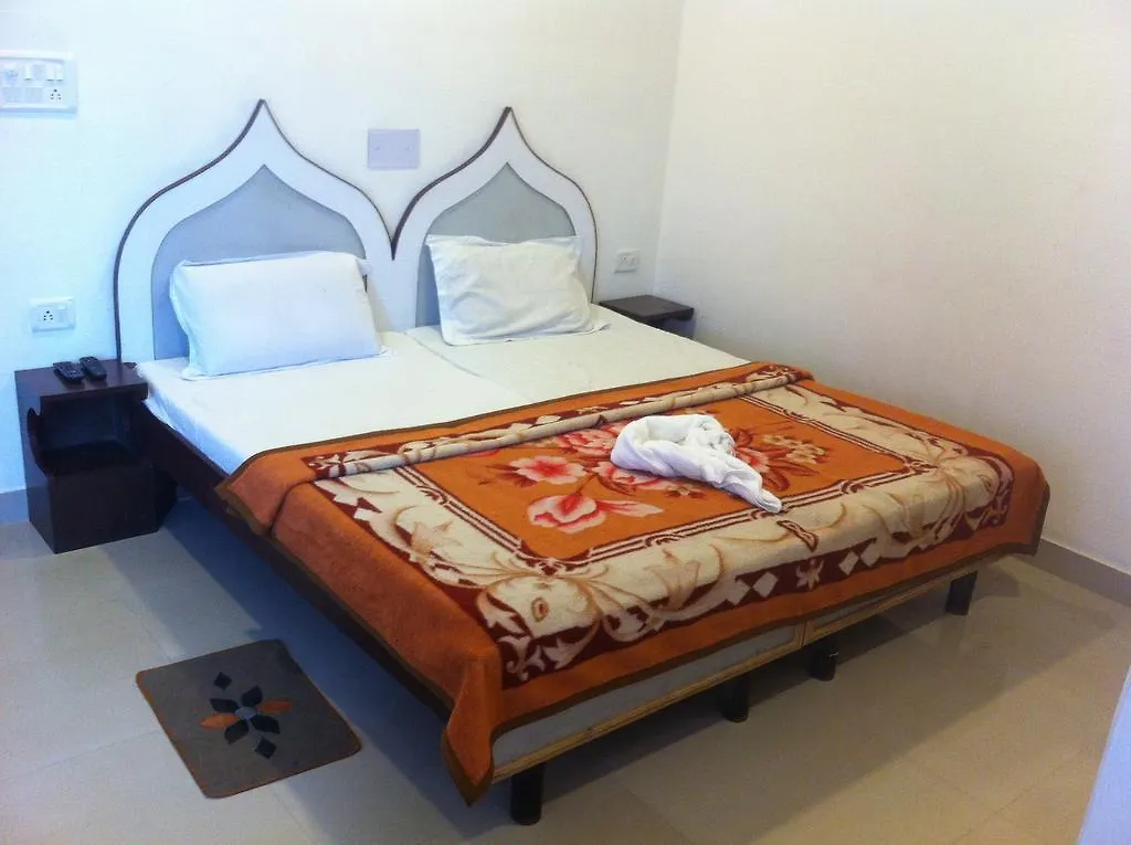 אגרה Hotel Safari