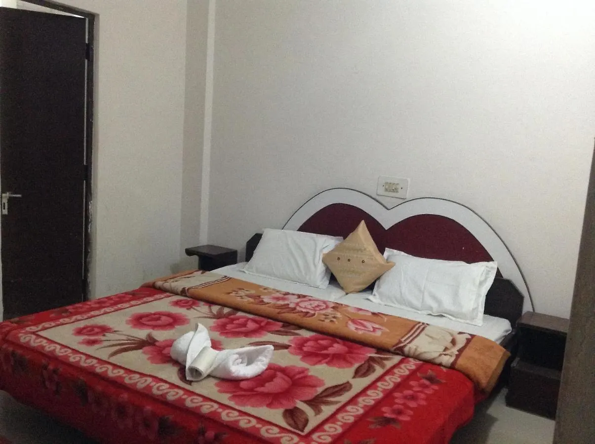 אגרה Hotel Safari הודו